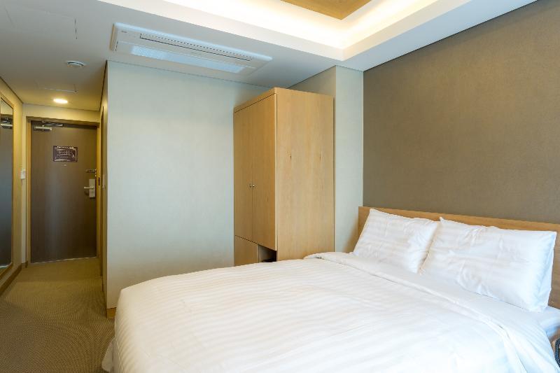 Floral Hotel Namsan City Seoul Myeongdong Kültér fotó
