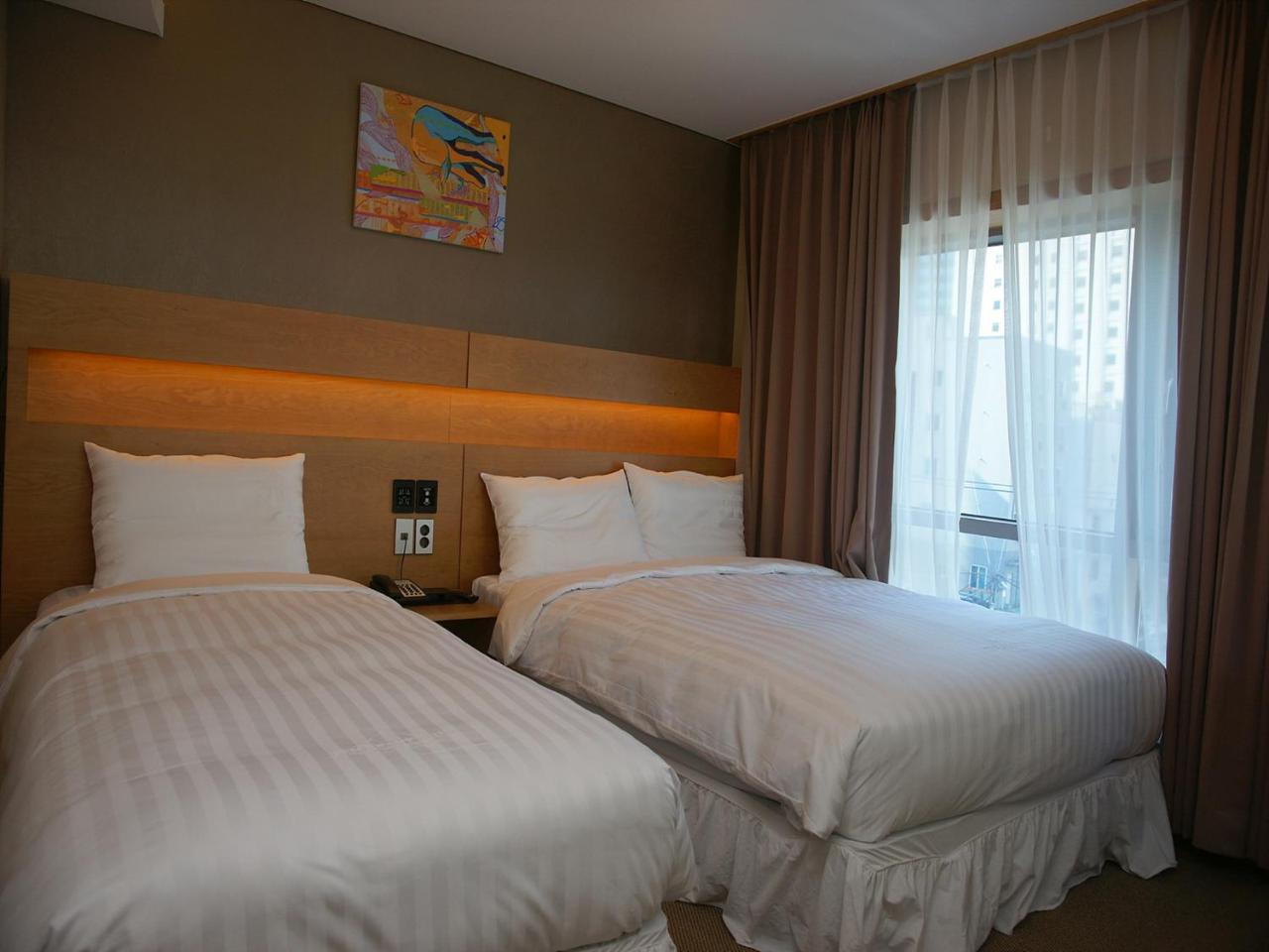 Floral Hotel Namsan City Seoul Myeongdong Szoba fotó