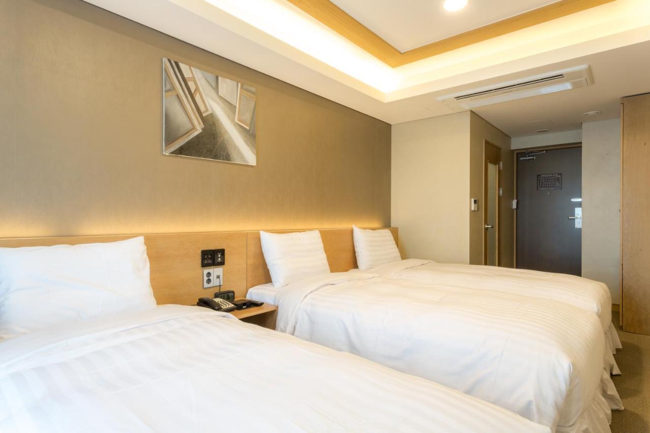 Floral Hotel Namsan City Seoul Myeongdong Kültér fotó