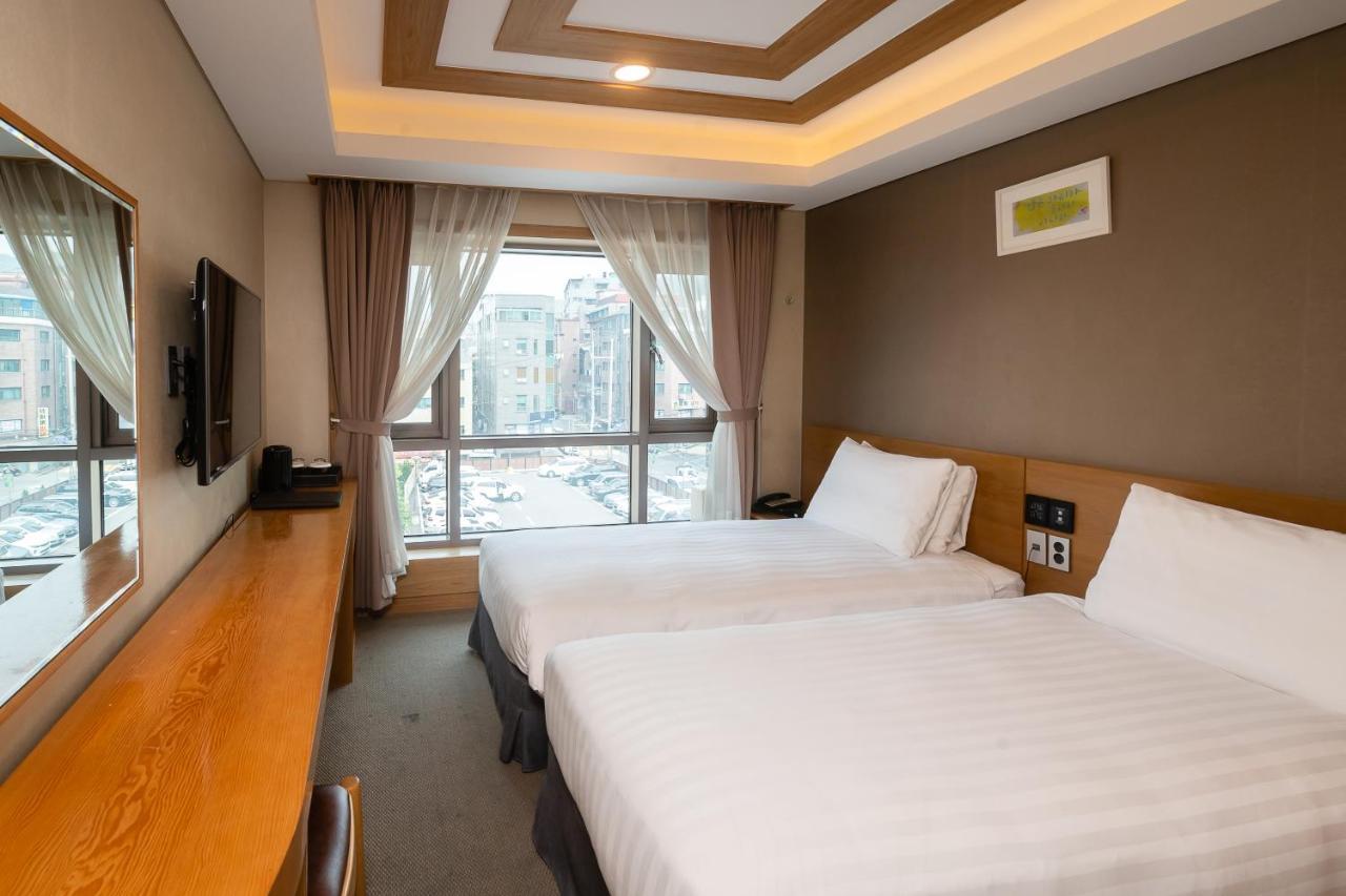 Floral Hotel Namsan City Seoul Myeongdong Kültér fotó