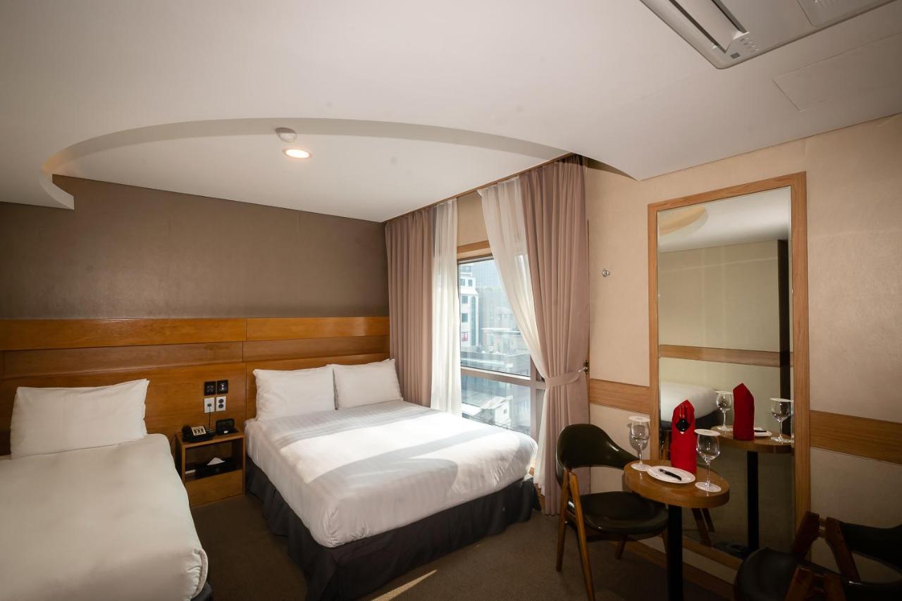 Floral Hotel Namsan City Seoul Myeongdong Kültér fotó